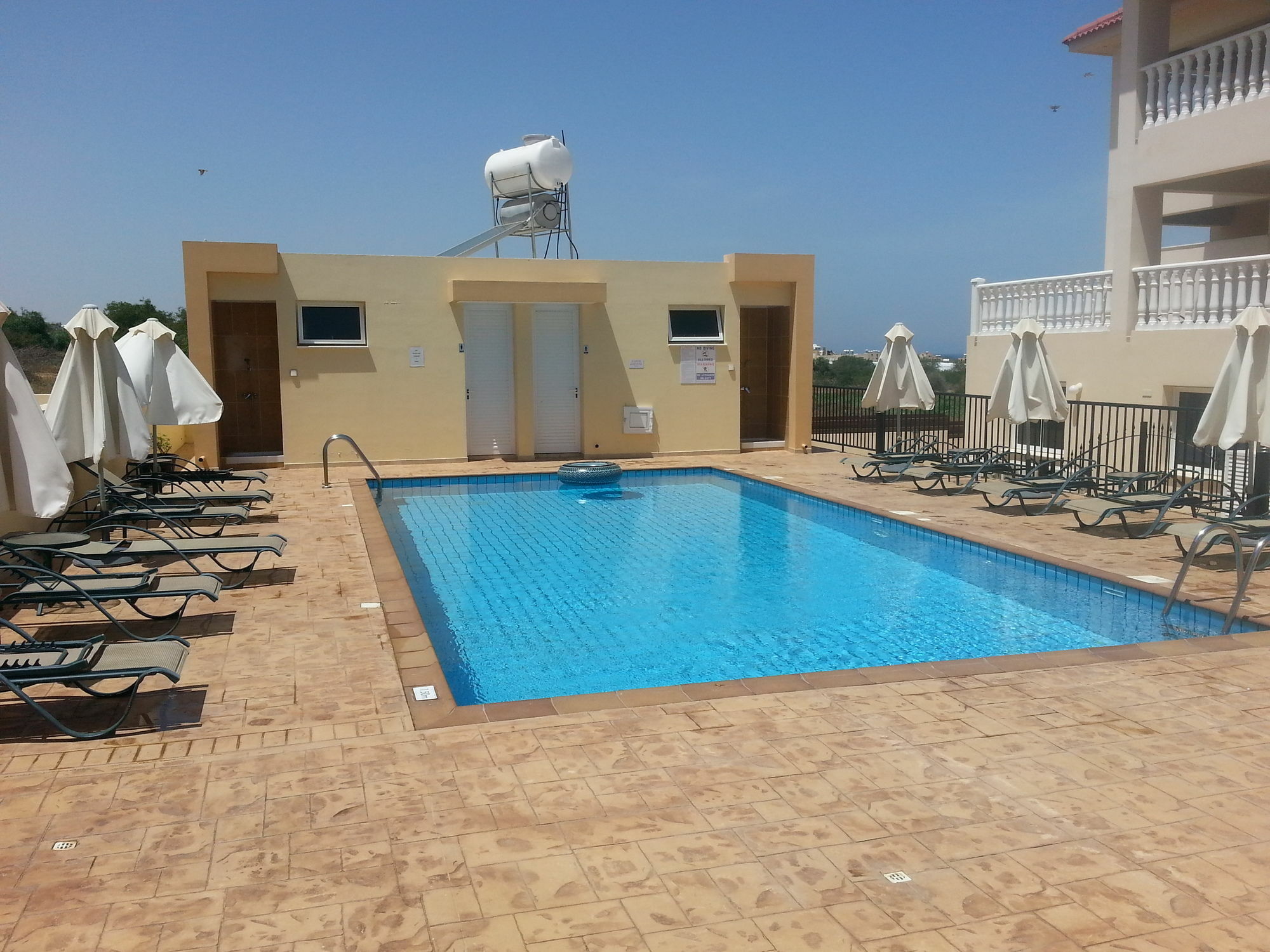 Photothea Apartments بروتاراس المظهر الخارجي الصورة